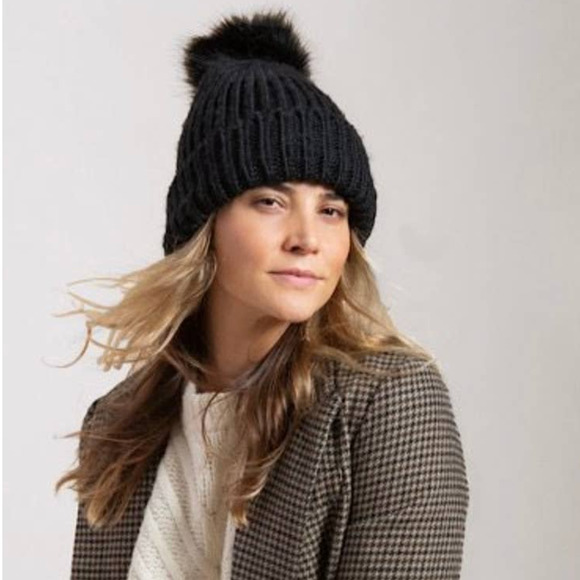 Hat Attack Bryce Beanie Hat With Removable Pom In Black New - Picture 1 of 4